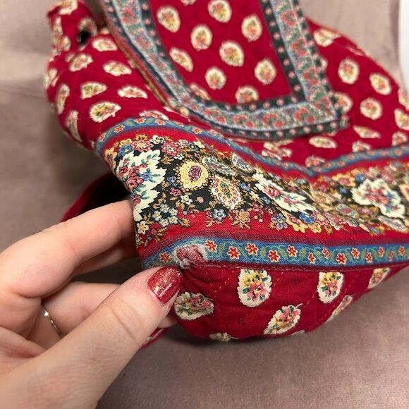 VTG Vera Bradley Drawstring Quilted Backpack Red Paisley Goji Berry Purse Small - Picture 12 of 13